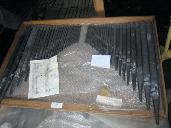 Die Pfeifen für die spätere Orgel