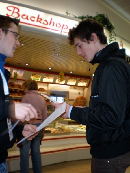 Für die Umfrage werden noch die Feinheiten besprochen